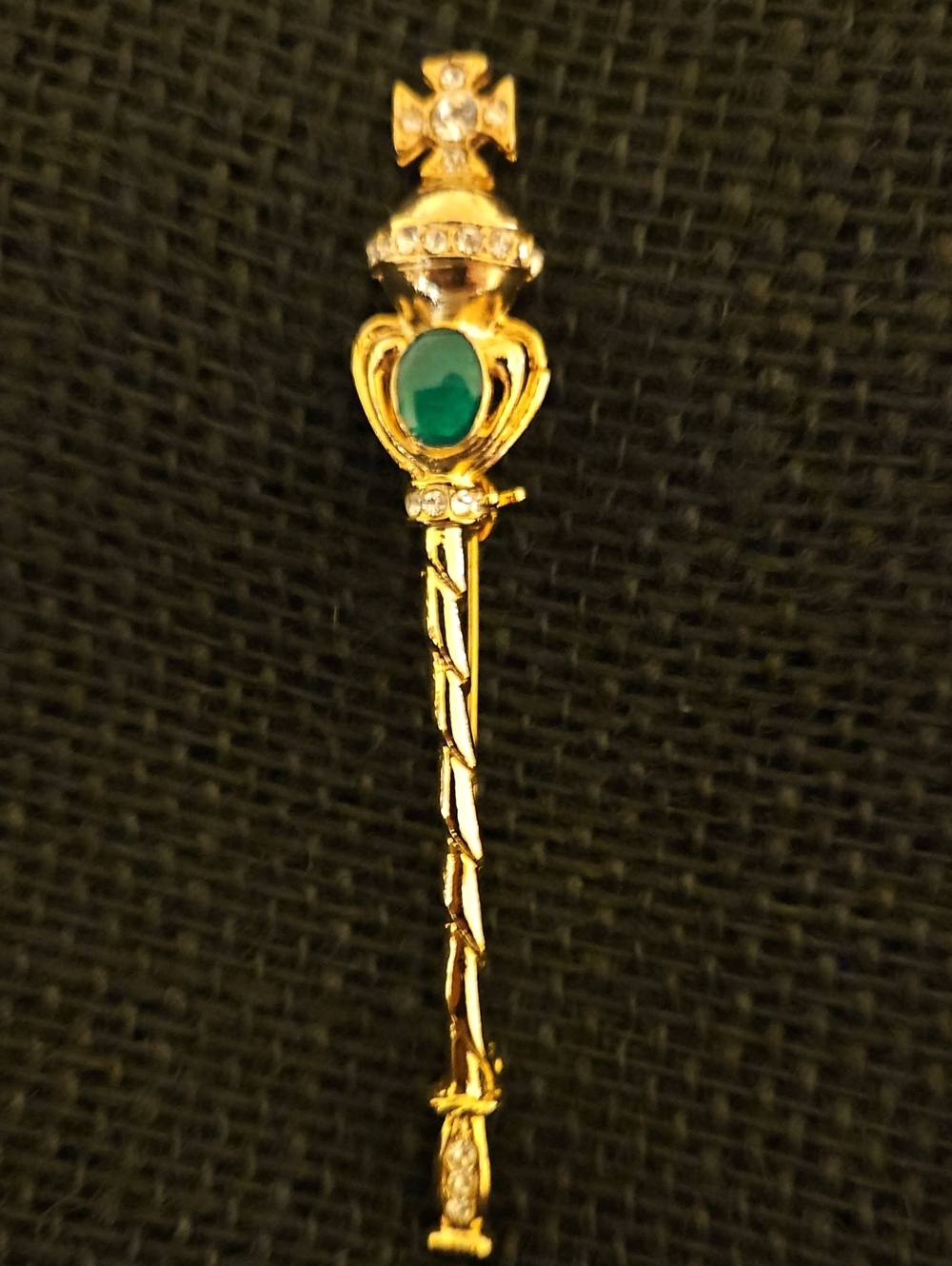 Nina Ricci Gold-Tone Sceptre Stick Pin with Emerald Glass Cabochons Stone 1980